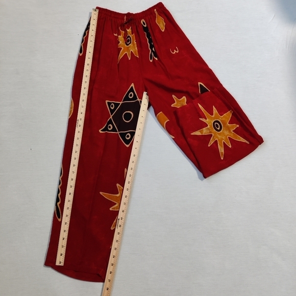 INDONESIAN cotton pant and t-shirt set - Picture 3 of 10